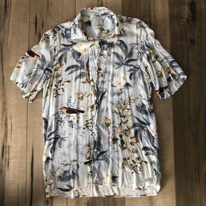 Zara Button Down (Short Sleeve)